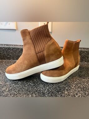 Steve Madden Cognac Suede Chelsea Sneaker Boot